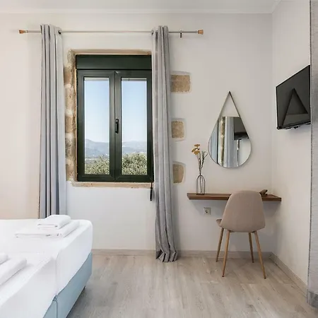 Trialonia Luxury Villa *
